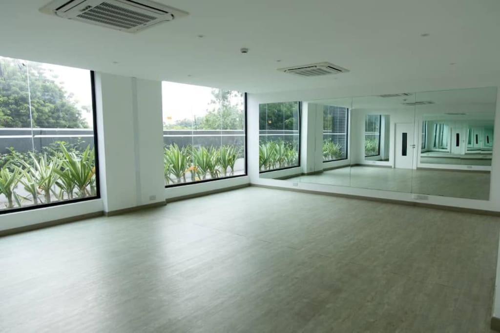 Skyline 1 Bed, Loft 2 @Embassy Gardens Apartment Accra Ngoại thất bức ảnh